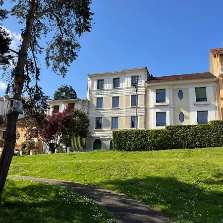 Escapade A Dans Beau T2 Avec Terrasse - Proche Gare Et Centre * לורדה