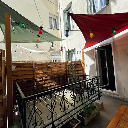 Апартаменты Escapade A Dans Beau T2 Avec Terrasse - Proche Gare Et Centre Лурд