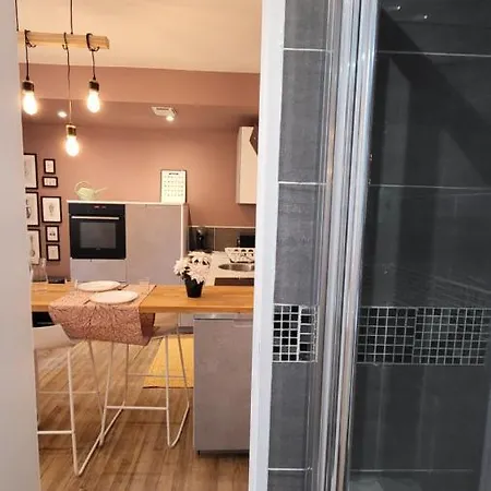 Escapade A Dans Beau T2 Avec Terrasse - Proche Gare Et Centre * 卢德