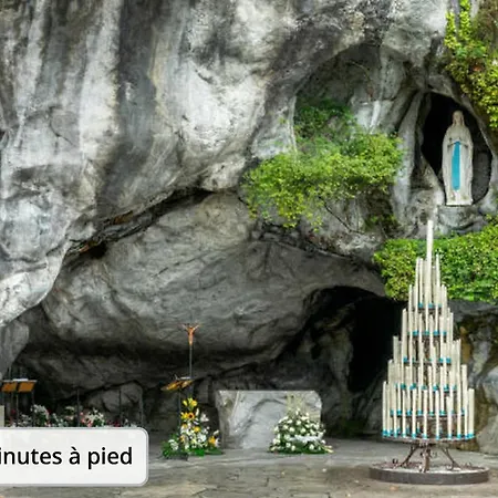 Escapade à Dans Beau T2 Avec Terrasse - Proche Gare Et Centre Appartement Lourdes