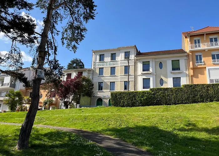 Escapade A Dans Beau T2 Avec Terrasse - Proche Gare Et Centre * לורדה