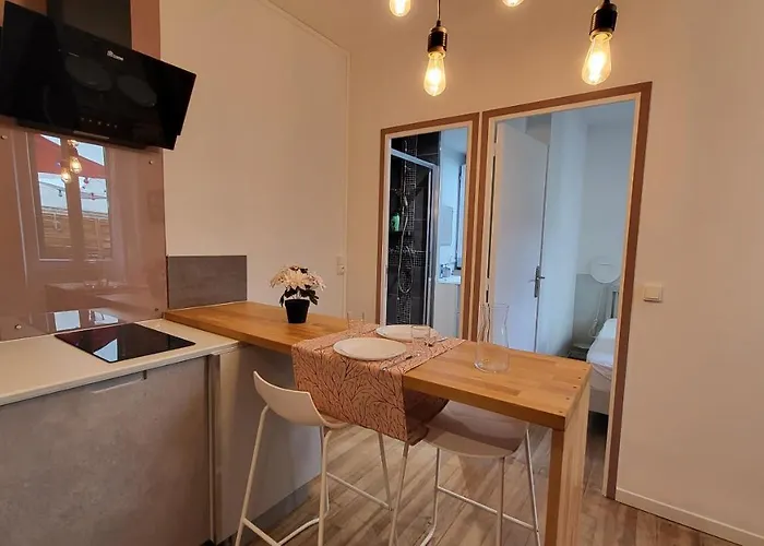 Escapade A Dans Beau T2 Avec Terrasse - Proche Gare Et Centre Apartment *